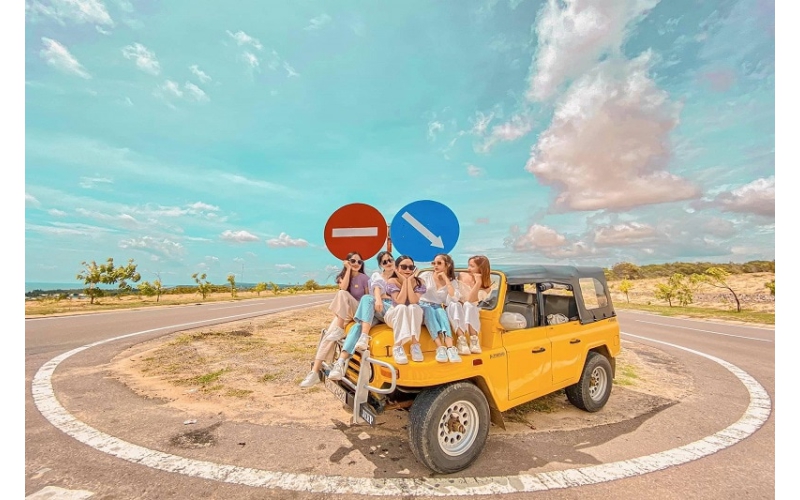 PHAN THIẾT - BIỂN XANH VẪY GỌI 