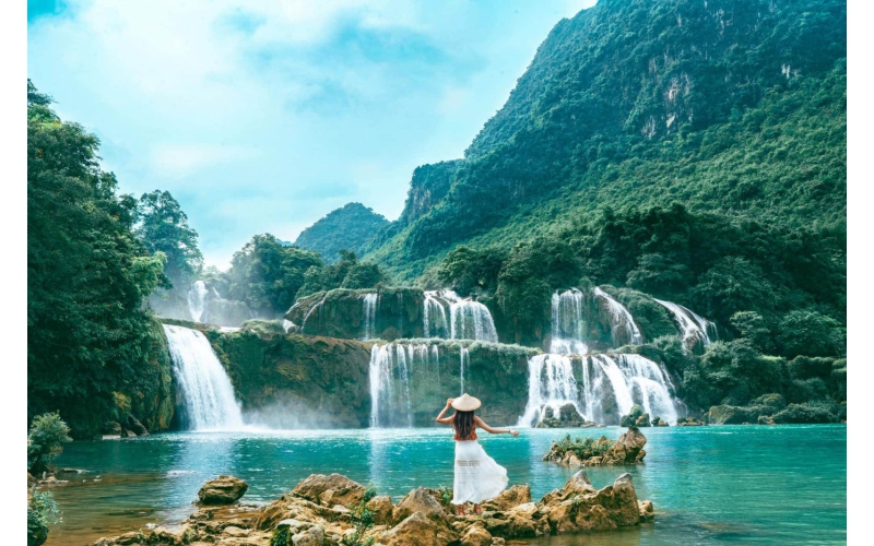 HCM - HÀ NỘI - BA BỂ - THÁC BẢN GIỐC - ĐỘNG NGƯỜM NGAO